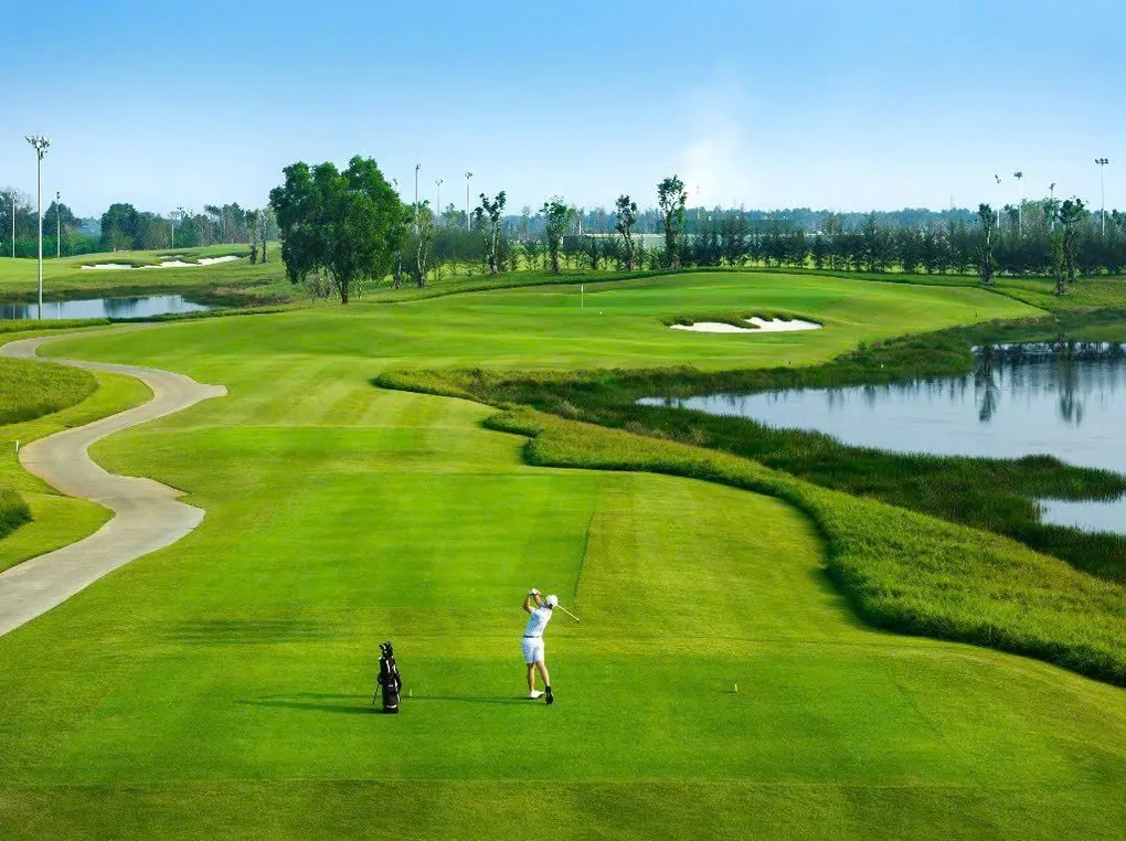 Sân golf (ảnh minh họa)